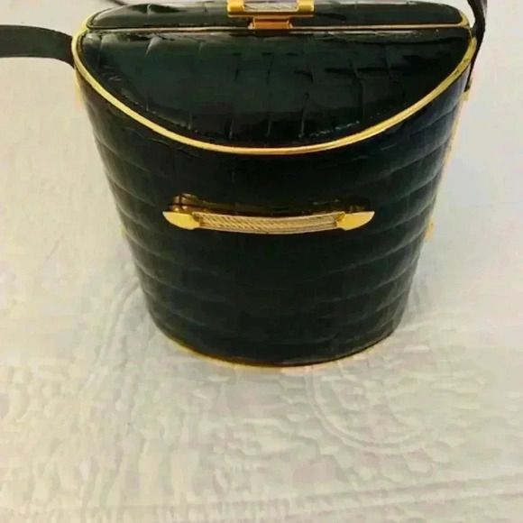 Vtg Finesse La Model Genuine Black Crocodile Alligator Hard case Satchel… - Picture 9 of 12